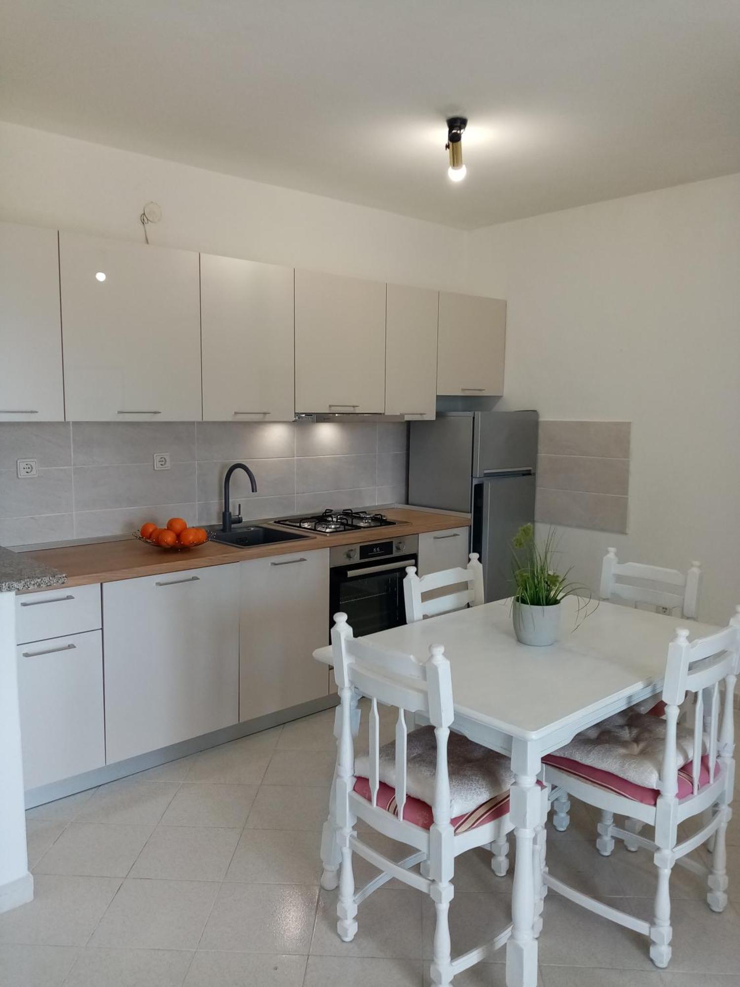 Apartments Sea And Sun 라벡 외부 사진