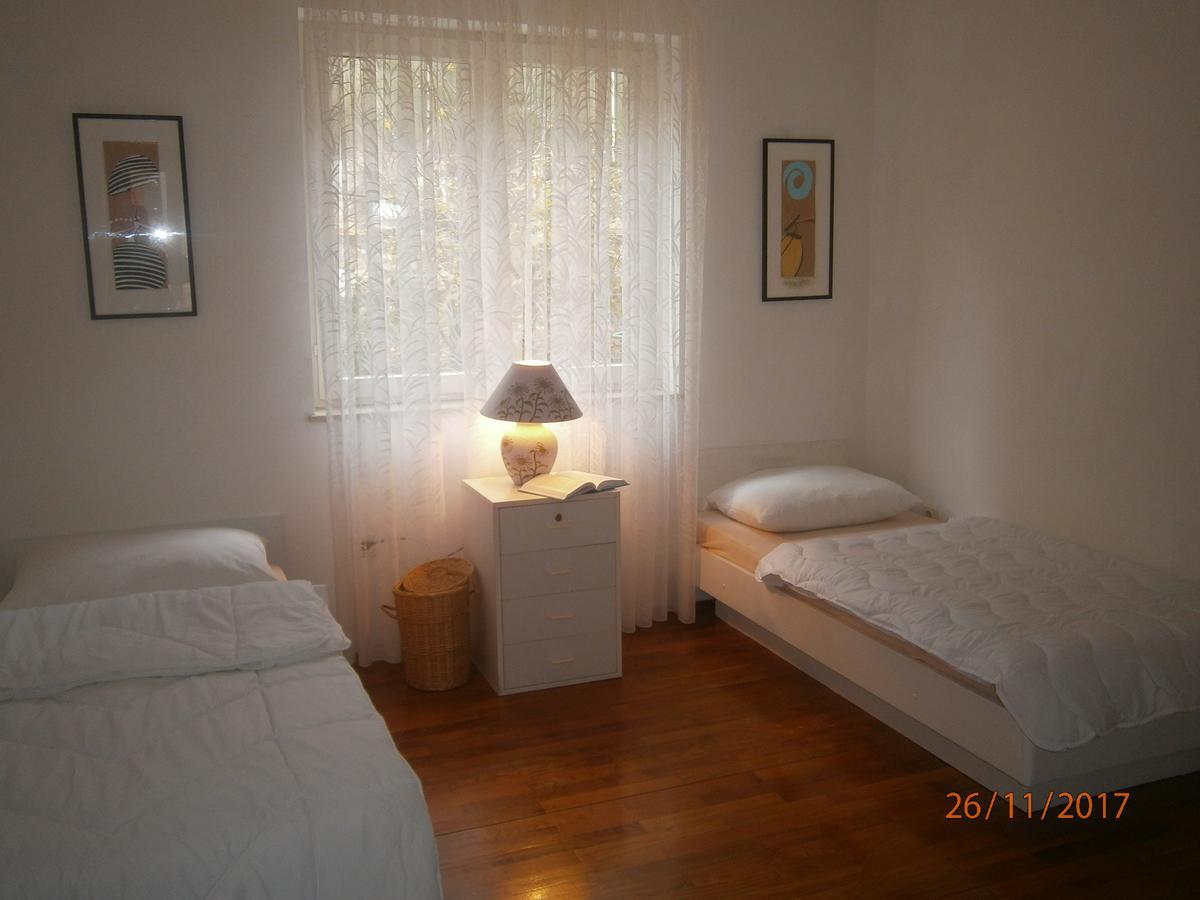 Apartments Sea And Sun 라벡 외부 사진